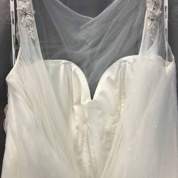 NEW Stella York for Essense of Australia, Ivory Bling Wedding Dress Size 8 - Picture 5 of 7
